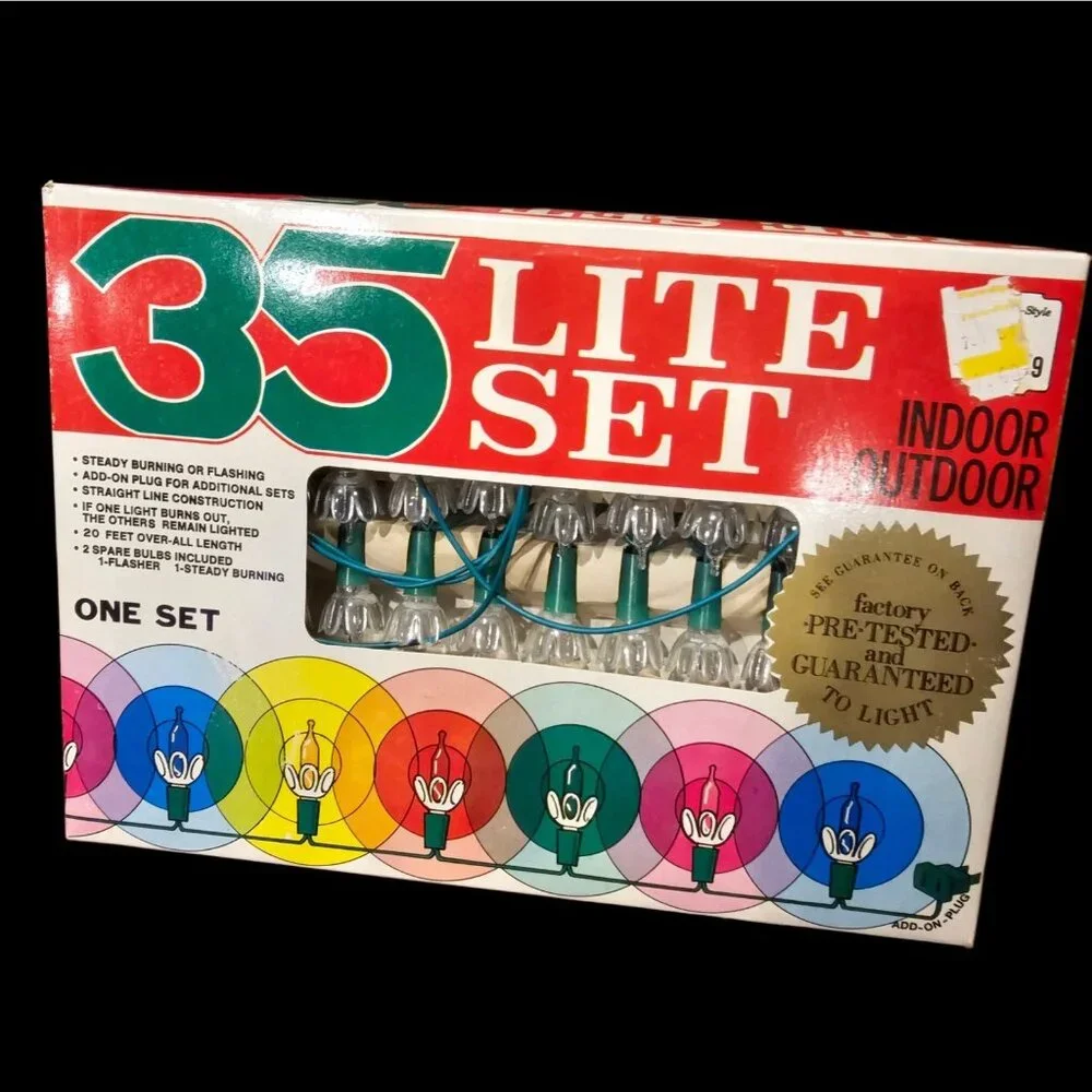 VTG White Clear Tulip Christmas Lights Reflectors Green Cord‎ 35 Lite Set 70s